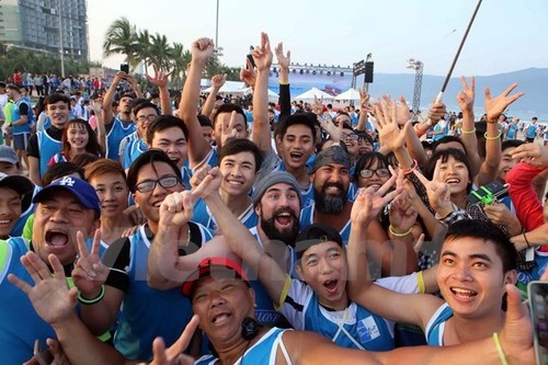 Danang Barefoot Run promotes friendship among participating countries - ảnh 1