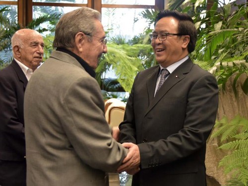 Vietnam wants stronger ties with Cuba - ảnh 1