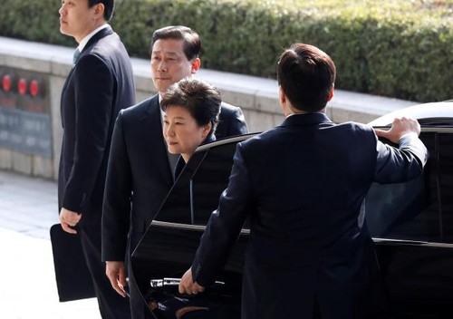 Former South Korean President promises cooperation with investigators - ảnh 1