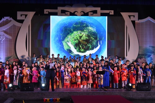 Vietnamese choir catches up with world choral development - ảnh 1