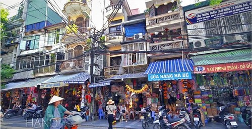 CNN features Hanoi street life - ảnh 1