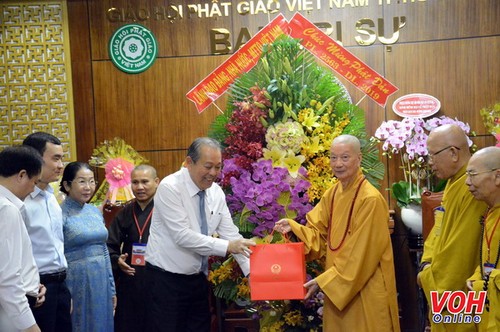 Vietnam commemorates Lord Buddha’s 2563rd birthday - ảnh 1