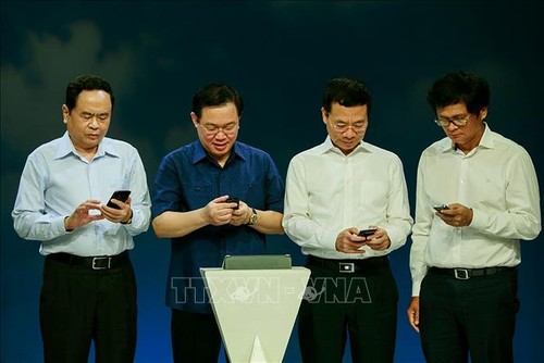 SMS campaign launched to support the poor - ảnh 1