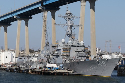 US warship enters East Sea - ảnh 1