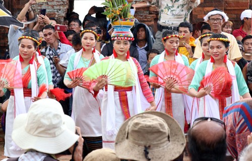 Cham people in Ninh Thuan province open Kate festival - ảnh 1