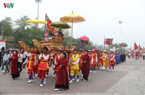 Worship of Hung Kings practiced by Muong ethnic minority people in Phu Tho  - ảnh 1