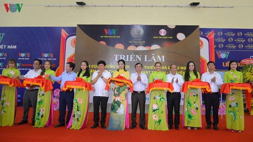 Radio and TV Technology Show opens - ảnh 1