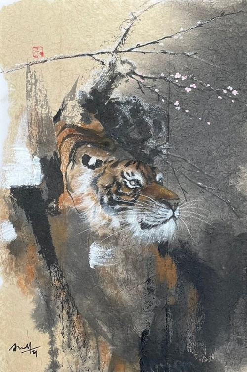 Lively paintings by Nguyen Doan Ninh to usher in Year of the Tiger - ảnh 23
