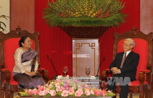 KPV-Generalsekretär Trong empfängt die Vorsitzende der laotischen Frauenunion - ảnh 1