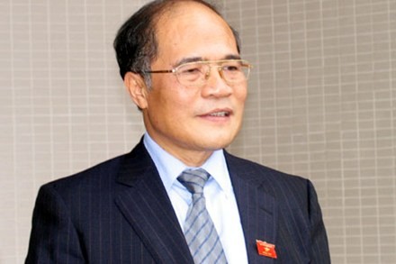  Parlamentspräsident Nguyen Sinh Hung beendet seinen Laosbesuch - ảnh 1