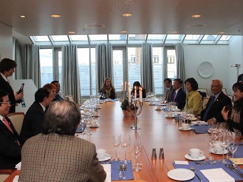 Vize-Parlamentspräsident Uong Chu Luu besucht Norwegen - ảnh 1