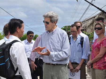 Ergebnisse vom Gespräch zwischen Außenminister Pham Binh Minh und US-Außenminister John Kerry - ảnh 1