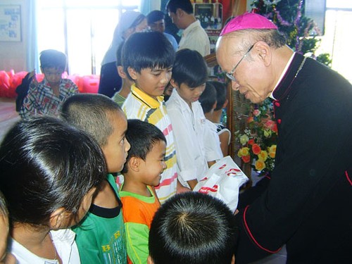 Die Katholiken in Vietnam führen ein gutes Leben - ảnh 1