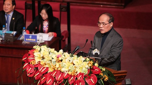 Parlamentspräsident Hung fordert verstärkte Kampagnen vietnamesischer Studenten - ảnh 1
