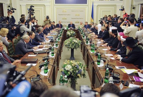 Zweiter “Runder Tisch” zur nationalen Versöhnung in Ukraine - ảnh 1
