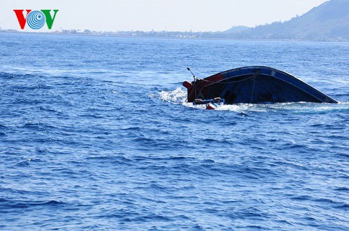 Rückkehr der Fischer, deren Boot von einem chinesischen Boot gerammt und versenkt wurde - ảnh 4