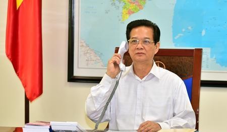 Premierminister Nguyen Tan Dung führt Telefongespräch mit Australiens Premierminister Tony Abbott - ảnh 1