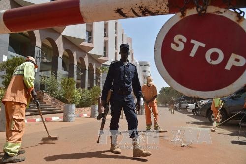 Fotos der Verdächtigen bei der Geiselnahme in Mali veröffentlicht - ảnh 1