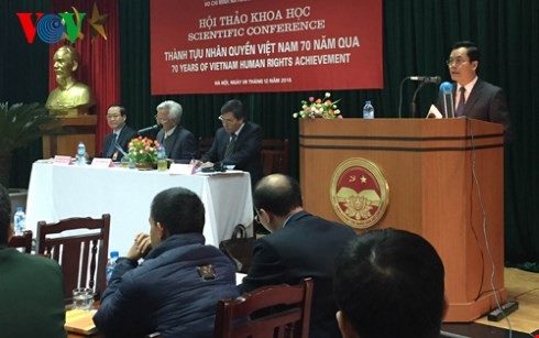 Seminar über Menschenrechte: Politik der Partei und des Staates Vietnams dienen den Menschen - ảnh 1