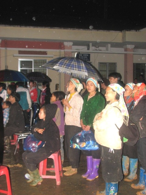 VOV5: Programm “Warmer Frühling im Grenzgebiet” in der Gemeinde Can Nong in der Provinz Cao Bang - ảnh 10
