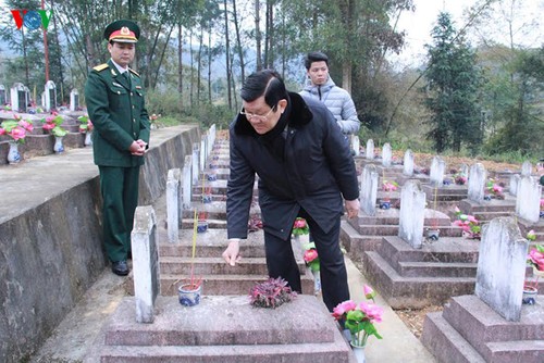 Staatspräsident Truong Tan Sang besucht Provinz Cao Bang - ảnh 1