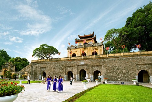 Fotoausstellung “Hanoi in mir” in Thang Long-Zitadelle - ảnh 2