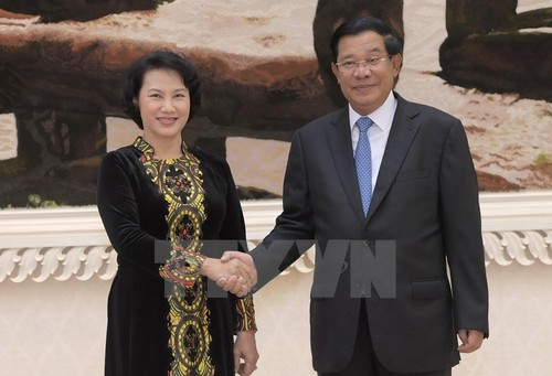 Parlamentspräsidentin lobt die engen Beziehungen zwischen Vietnam und Kambodscha - ảnh 1