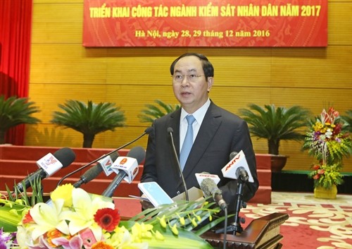 Staatspräsident Tran Dai Quang nimmt an Konferenz der Staatsanwaltschaft - ảnh 1