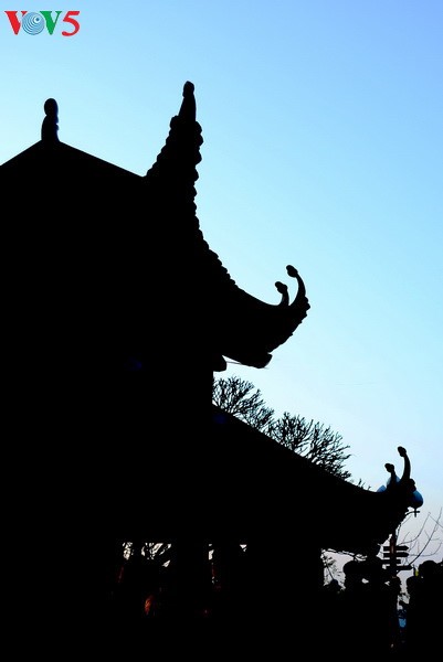 Yen Tu – Morgendämmerung an einem bedeutenden Ort des Buddhismus - ảnh 13