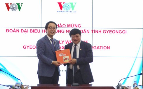 Verstärkung der Zusammenarbeit zwischen VOV und der südkoreanischen Provinz Gyeonggi - ảnh 1