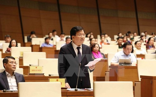 Parlament beendet die Diskussion über die sozialwirtschaftliche Lage und den Staatshaushalt - ảnh 1