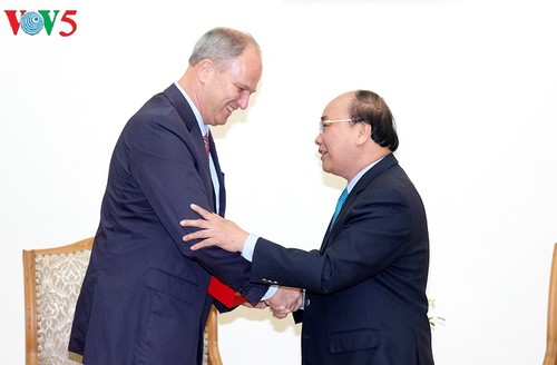 Premierminister Nguyen Xuan Phuc empfängt den deutschen Botschafter in Vietnam - ảnh 1
