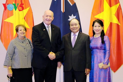 Vietnamesische Parlaments- und Regierungschefs empfangen den australischen Generalgouverneur  - ảnh 1