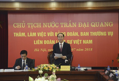 Staatspräsident Tran Dai Quang tagt mit dem Verband der vietnamesischen Rechtsanwälte - ảnh 1