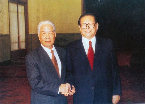 Treffen zwischen dem ehemaligen KPV-Generalsekretär Do Muoi und Spitzenpolitikern weltweit - ảnh 1
