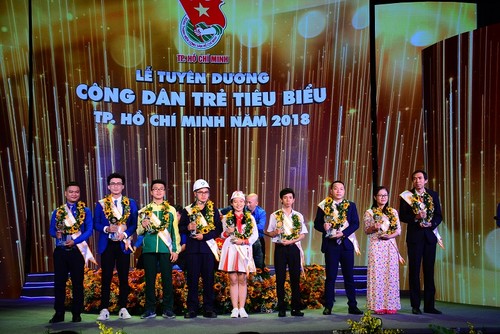 Neun junge vorbildliche Bürger von Ho Chi Minh Stadt werden geehrt - ảnh 1