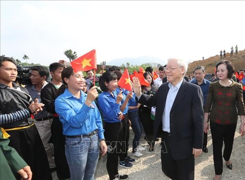 KPV-Generalsekretär und Staatspräsident Nguyen Phu Trong: Das Baumpflanzen bringt dem Land große Interessen - ảnh 1
