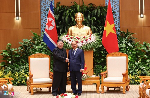PremierministerNguyen Xuan Phuc trifft Nordkoreas Staatschef Kim Jong-un - ảnh 1