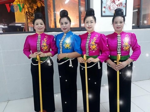 „Tang Cau” – Das besondere Hochzeitsritual der Frauen der Volksgruppe Thai Den - ảnh 1