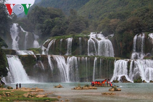Zwei vietnamesische Wasserfälle stehen in der Liste der 14 schönsten Wasserfälle der Welt - ảnh 1