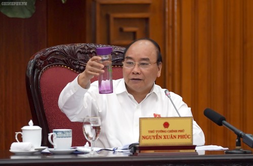 Premierminister: Thua Thien Hue soll Ambition und neue Ideen in der sozialwirtschaftlichen Entwicklung haben - ảnh 1