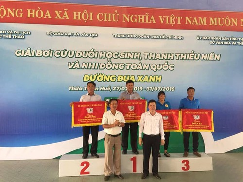 Delegation von Ho Chi Minh Stadt gewinnt den Schwimmwettbewerb „Blaue Strecke“ - ảnh 1