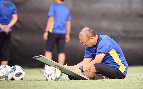 Trainer Park und VFF korrigieren den Trainings- und Turnierplan der vietnamesischen Fußballnationalmannschaft - ảnh 1
