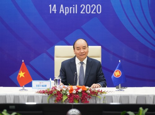Premierminister Nguyen Xuan Phuc: ASEAN halten zusammen bei der Bekämpfung der Covid-19 - ảnh 1