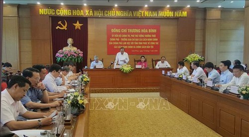 Vizepremierminister Truong Hoa Binh tagt mit Provinzverwaltern der Provinz Vinh Phuc - ảnh 1