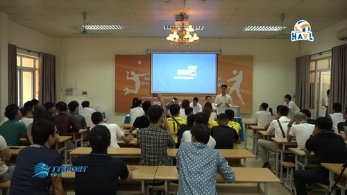 Erstes Volleyball-Turnier für amateure Spieler in Hanoi - ảnh 1