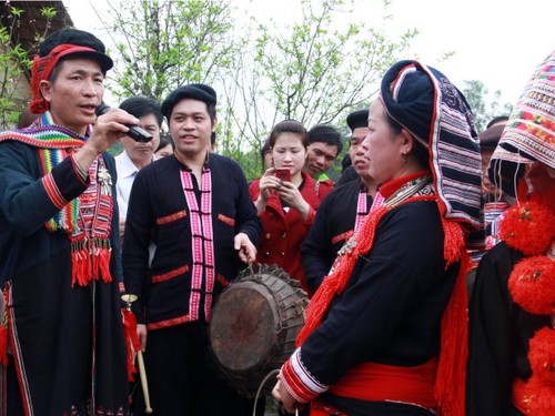 Pa Dung-Gesang der Volksgruppe der Dao wird als nationales immaterielles Kulturerbe anerkannt - ảnh 1