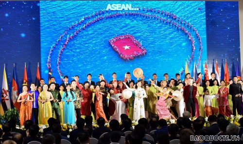 37. ASEAN-Gipfeltreffen: Ein Jahr voller Herausforderungen - ảnh 1