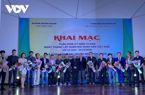 Eröffnung der Filmwoche zum 76. Gründungstag der vietnamesischen Volksarmee - ảnh 1