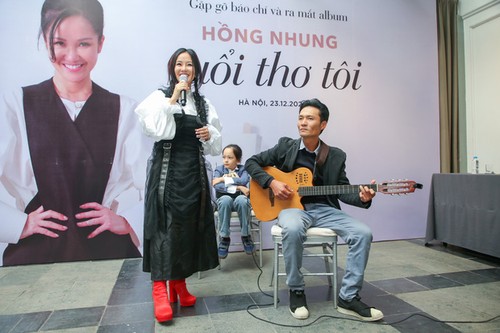 Sängerin Hong Nhung präsentiert ihr neues Album „Meine Kindheit“ - ảnh 1